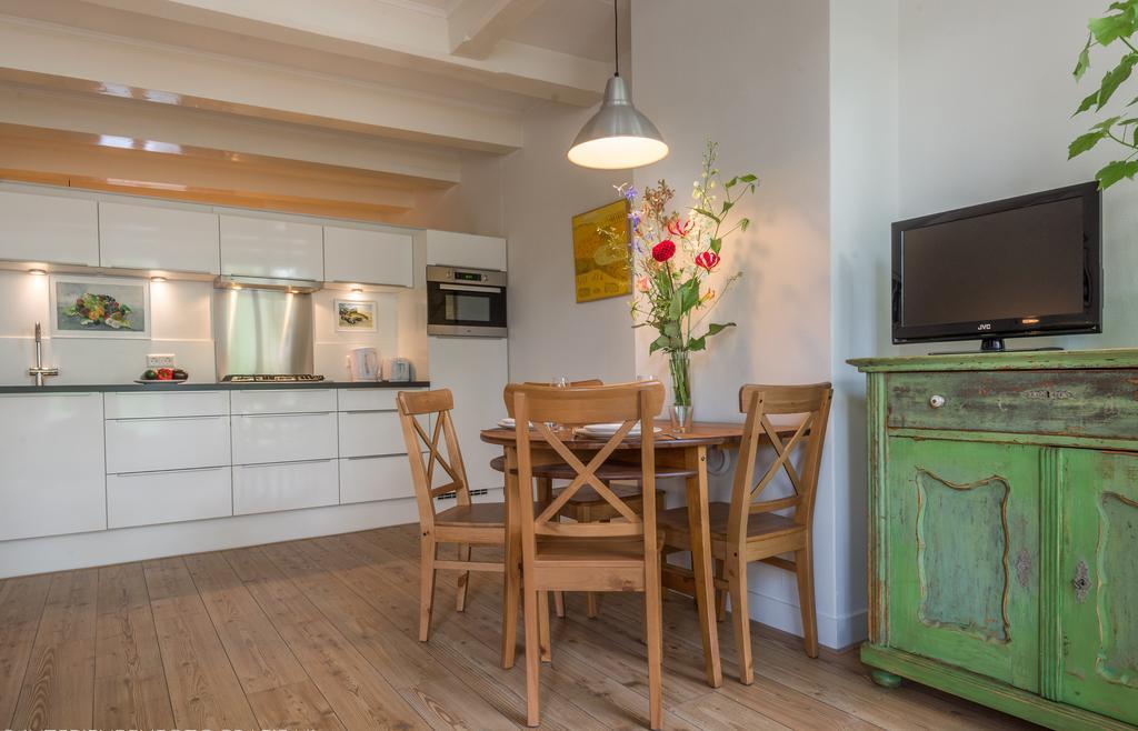 Canal View Amsterdam Apartment ภายนอก รูปภาพ