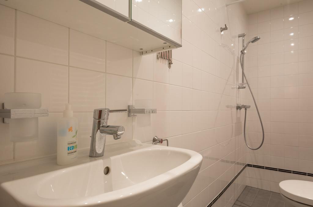 Canal View Amsterdam Apartment ภายนอก รูปภาพ